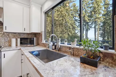 Kitchen - 26 Big Tree Rd, Woodside, CA 94062 photo 5 of 5