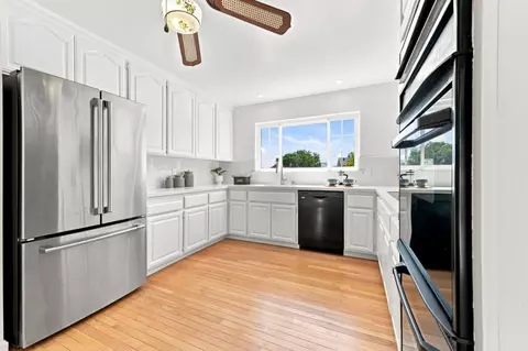 Kitchen - 1284 Encina Dr, Millbrae, CA 94030 photo 1 of 5