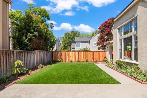 Exterior - 897 Markham Ter, Sunnyvale, CA 94086 photo 3 of 6