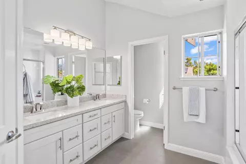 Bath - 897 Markham Ter, Sunnyvale, CA 94086 photo 3 of 5