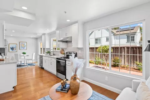 Kitchen - 897 Markham Ter, Sunnyvale, CA 94086 photo 3 of 3