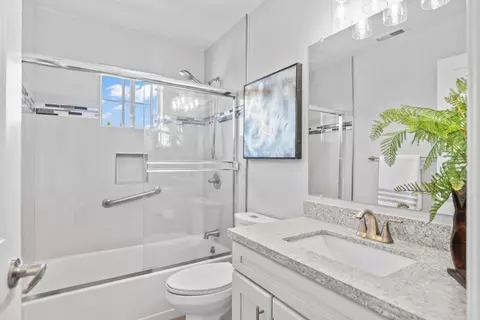 Bath - 897 Markham Ter, Sunnyvale, CA 94086 photo 5 of 5