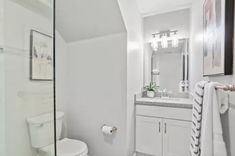 Bath - 897 Markham Ter, Sunnyvale, CA 94086 photo 1 of 5