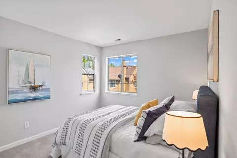Bedroom - 897 Markham Ter, Sunnyvale, CA 94086 photo 4 of 5