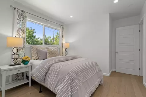 Bedroom - 6401 Bollinger Rd, Cupertino, CA 95014 photo 3 of 10