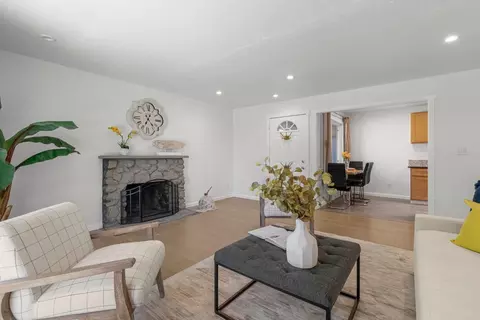 Living - 6401 Bollinger Rd, Cupertino, CA 95014 photo 4 of 6
