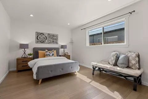 Bedroom - 6401 Bollinger Rd, Cupertino, CA 95014 photo 7 of 10