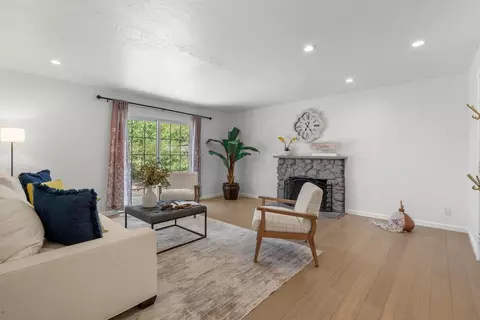 Living - 6401 Bollinger Rd, Cupertino, CA 95014 photo 3 of 6