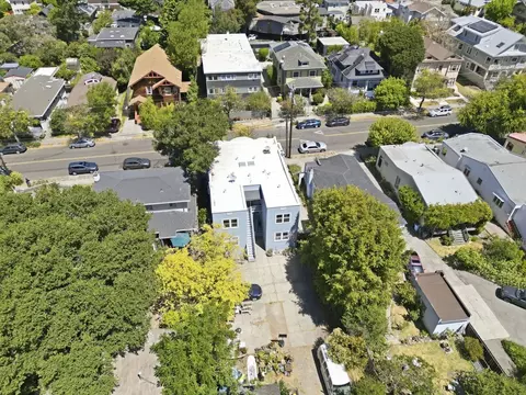 View/Area - 2224 Derby St, Berkeley, CA 94705 photo 4 of 5