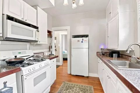 Kitchen - 2224 Derby St, Berkeley, CA 94705 photo 3 of 8