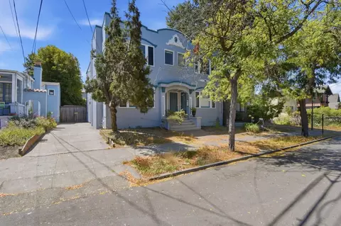 Exterior - 2224 Derby St, Berkeley, CA 94705 photo 1 of 4
