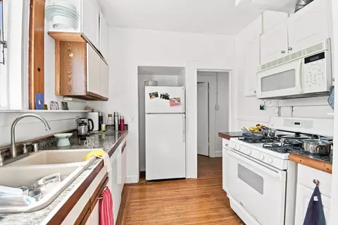 Kitchen - 2224 Derby St, Berkeley, CA 94705 photo 1 of 8