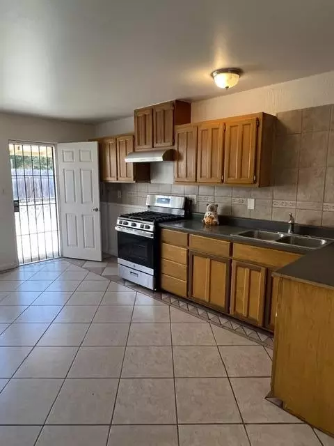 Kitchen - Calaveras Dr, Salinas, CA 93906 photo 1 of 2