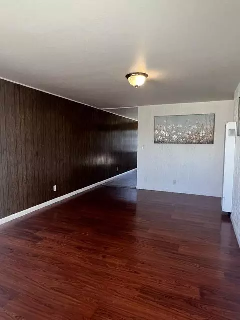 Living - Calaveras Dr, Salinas, CA 93906 photo 1 of 2