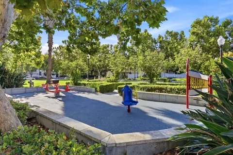 Exterior - 886 Fascination Pl, Milpitas, CA 95035 photo 4 of 6