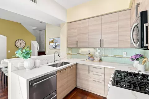 Kitchen - 886 Fascination Pl, Milpitas, CA 95035 photo 3 of 3