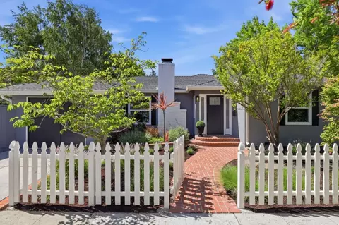699 Oregon Ave, Palo Alto, CA 94301