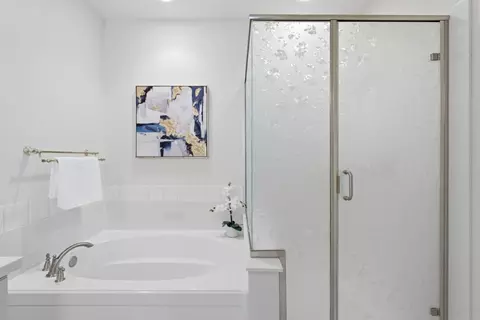 Bath - 329 Expedition Ln, Milpitas, CA 95035 photo 3 of 4