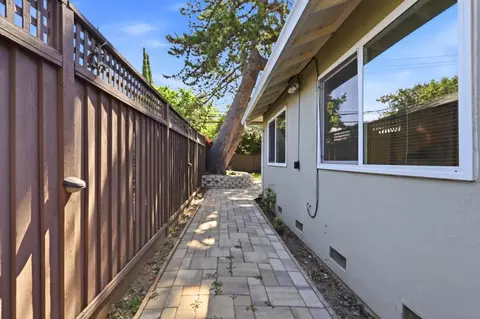 Exterior - 718 Millich Dr B, Campbell, CA 95008 photo 4 of 8