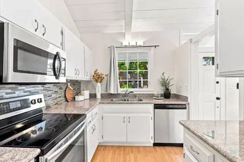 Kitchen - 718 Millich Dr B, Campbell, CA 95008 photo 1 of 4
