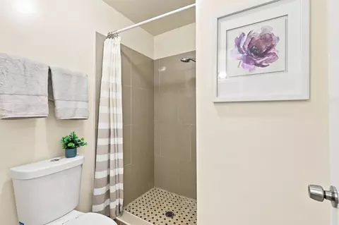 Bath - 718 Millich Dr B, Campbell, CA 95008 photo 3 of 5
