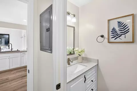 Entry Way - 131 Ortega Ave, Mountain View, CA 94040 photo 2 of 3
