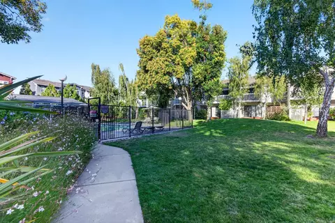 Exterior - 131 Ortega Ave, Mountain View, CA 94040 photo 14 of 14