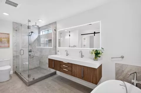 Bath - 131 Ortega Ave, Mountain View, CA 94040 photo 5 of 5