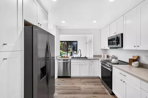 Kitchen - 131 Ortega Ave, Mountain View, CA 94040 photo 2 of 3
