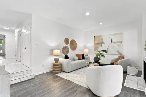 Living - 928 Wright Ave 1103, Mountain View, CA 94043 photo 3 of 4