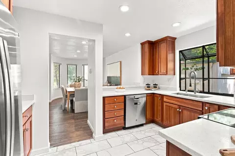 Kitchen - 928 Wright Ave 1103, Mountain View, CA 94043 photo 1 of 5