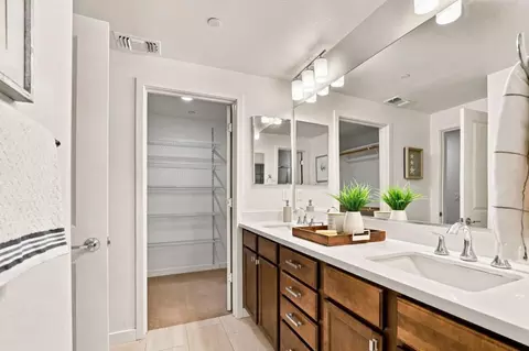 Bath - 1418 Lavender Loop, Milpitas, CA 95035 photo 5 of 6