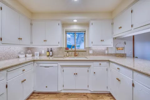 Kitchen - 1167 Los Palos Dr, Salinas, CA 93901 photo 1 of 5