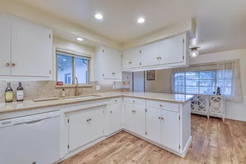 Kitchen - 1167 Los Palos Dr, Salinas, CA 93901 photo 2 of 5