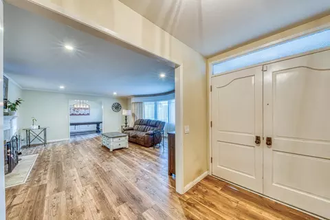 Entry Way - 1167 Los Palos Dr, Salinas, CA 93901 photo 2 of 3