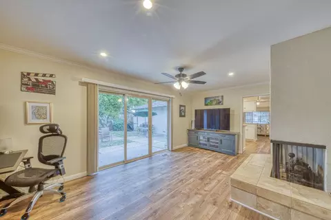 Living - 1167 Los Palos Dr, Salinas, CA 93901 photo 4 of 5