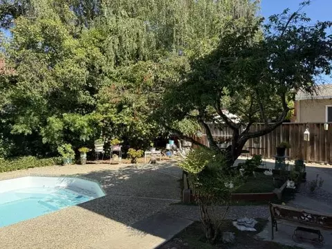 Exterior - 7040 Valley Forge Dr, Gilroy, CA 95020 photo 7 of 8
