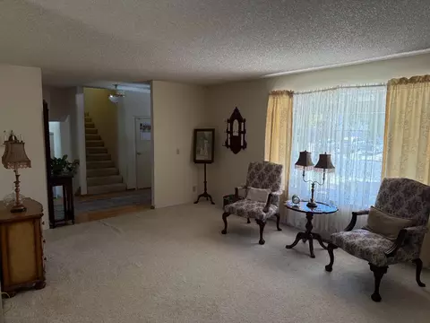 Living - 7040 Valley Forge Dr, Gilroy, CA 95020 photo 4 of 7