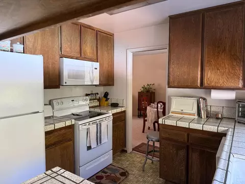Kitchen - 7040 Valley Forge Dr, Gilroy, CA 95020 photo 3 of 3