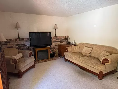 Living - 7040 Valley Forge Dr, Gilroy, CA 95020 photo 7 of 7