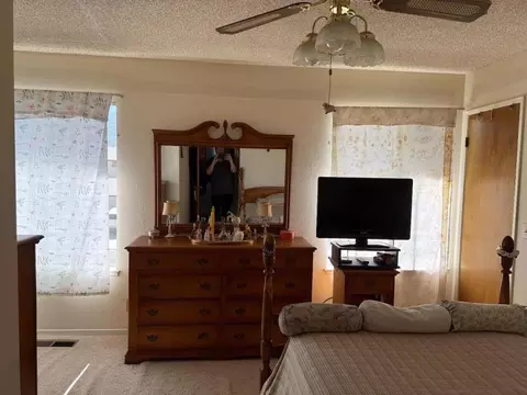 Bedroom - 7040 Valley Forge Dr, Gilroy, CA 95020 photo 7 of 8