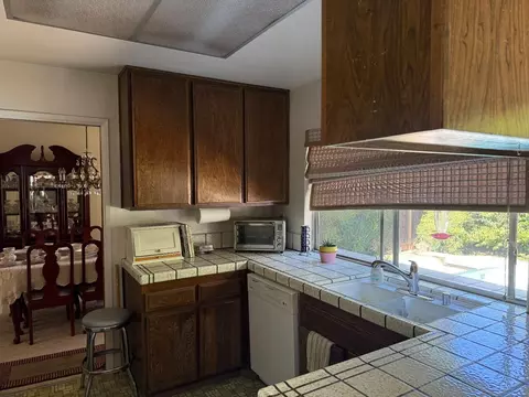 Kitchen - 7040 Valley Forge Dr, Gilroy, CA 95020 photo 2 of 3
