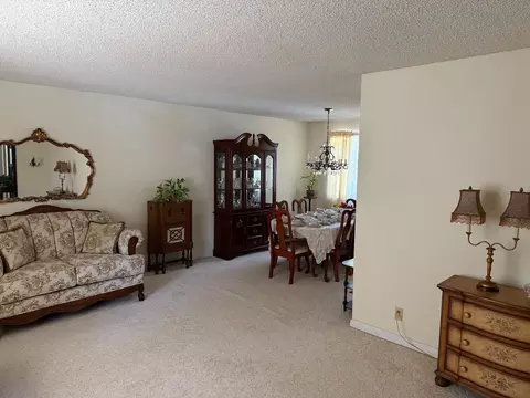 Living - 7040 Valley Forge Dr, Gilroy, CA 95020 photo 3 of 7