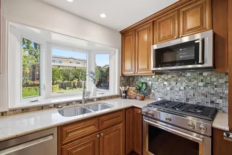 Kitchen - 2073 Yosemite Dr, Milpitas, CA 95035 photo 5 of 6