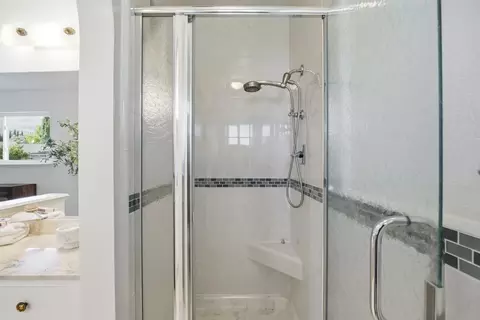 Bath - 2073 Yosemite Dr, Milpitas, CA 95035 photo 5 of 5