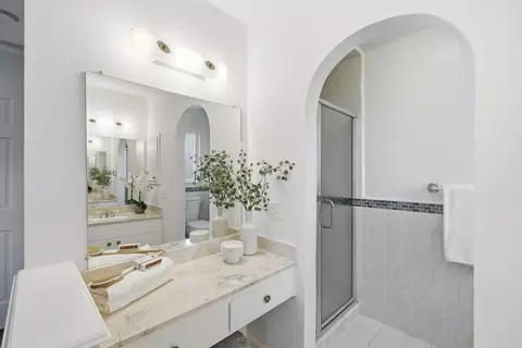 Bath - 2073 Yosemite Dr, Milpitas, CA 95035 photo 3 of 5