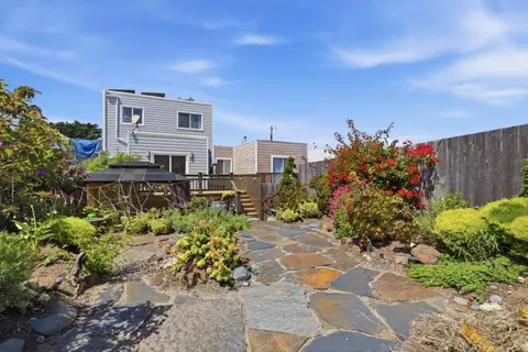 Exterior - 2740 38th Ave, San Francisco, CA 94116 photo 4 of 6