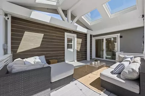 300 De Anza Ave, San Carlos, CA 94070