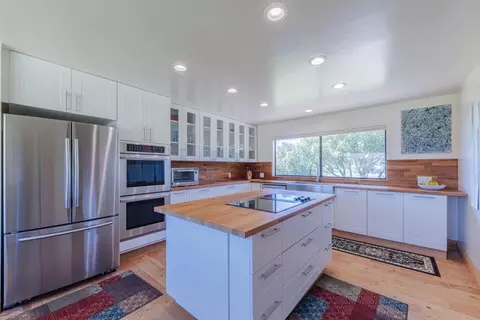 Kitchen - 169 Old Stage Rd, Salinas, CA 93908 photo 1 of 2