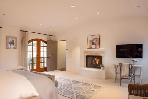 Bedroom - 1475 Alva Ln, Pebble Beach, CA 93953 photo 2 of 5